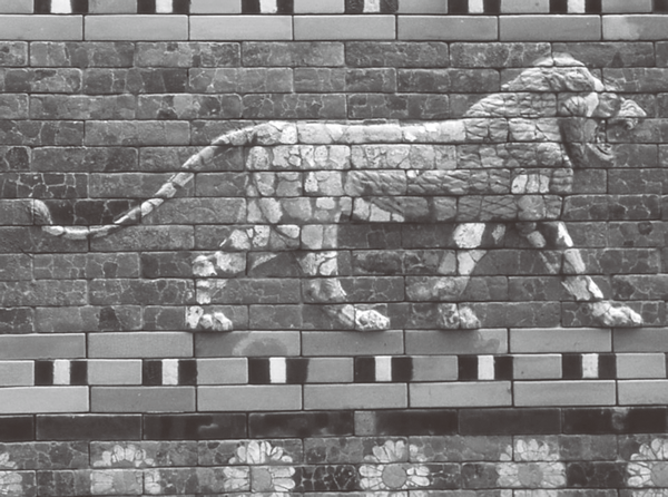 ペルガモン博物館のバビロンの行列通りに再現されたライオン（ベルリン）